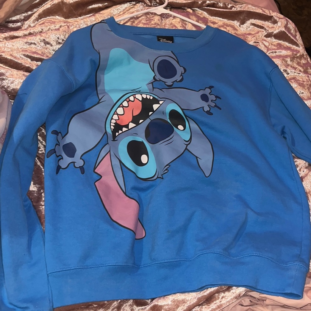 Blue stitch sweatshirt